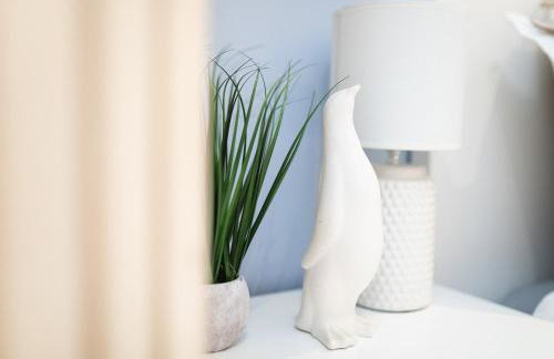 Luxury Private Apartments - Close to Town Centre - Photo 30