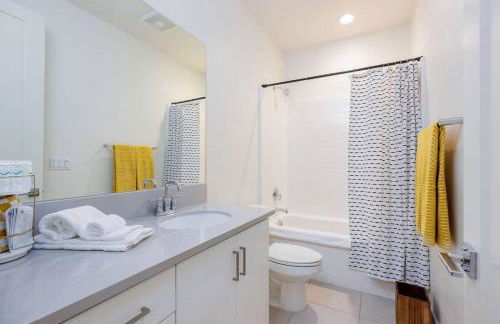 Near Coachella and Stagecoach Palm Springs , PGA resort Villa ,Golf, community pool, gym - Photo 24