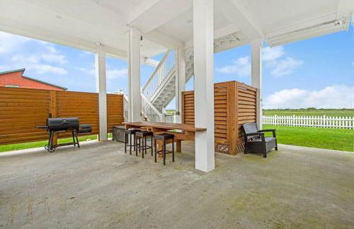 "The Ocean Aire" , 30 secs from the sand! - Photo 31