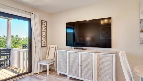 St Helena Island Condo with Beach Views and Porch! - Foto 5