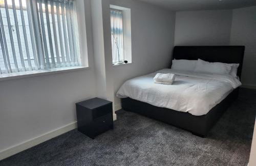 Derby City Centre Apartment With Roof Top Hot Tub - Foto 61