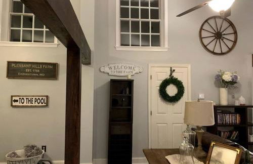 Sweet Chic Farm Cottage with Pool, Hot-Tub and Beautiful Sunsets in Maryland - Foto 28