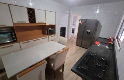 ótima casa com piscina,redes e perto do centro - Foto 13