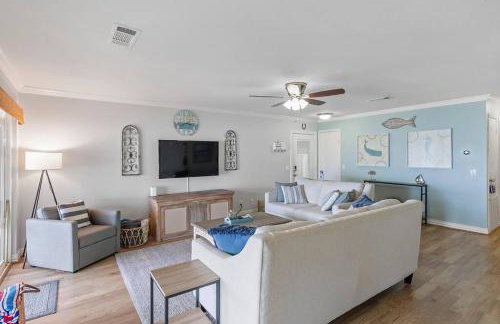 Lakefront retreat, hot tub, pets - Foto 5