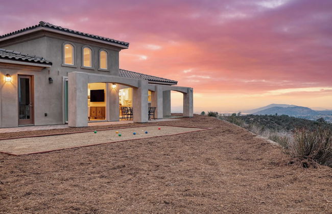 Malbec by Avantstay Incredible Estate w/ Panoramic Views & Bocce Ball Court! - Photo 22