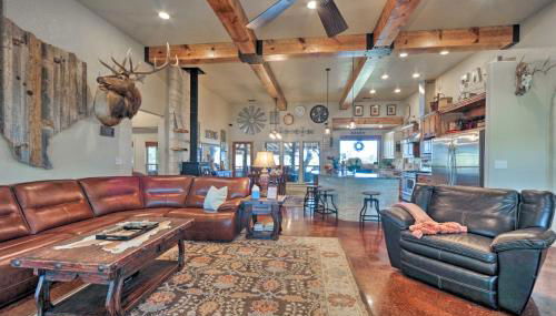 Secluded Country Hideaway with Fire Pit and Pool! - Foto 5