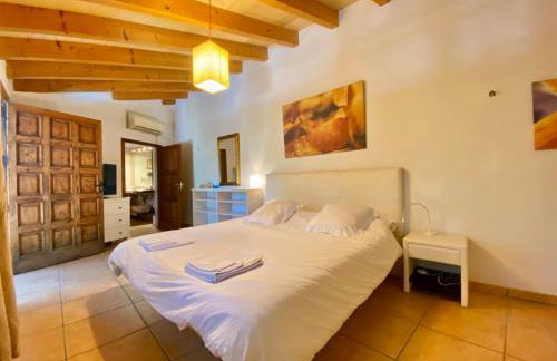 Fabulous Rustic Villa Set On Mountain With Unique Views - Foto 26