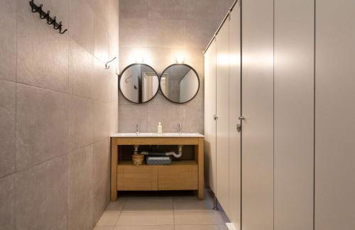 b21-Apartamento Modernista para Grupos - Foto 51