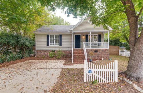 Home with Pet-Friendly Yard, 1 Mi to Dtwn Raleigh! - Foto 4