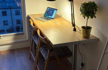 Navy Blue Apartment - Photo 21