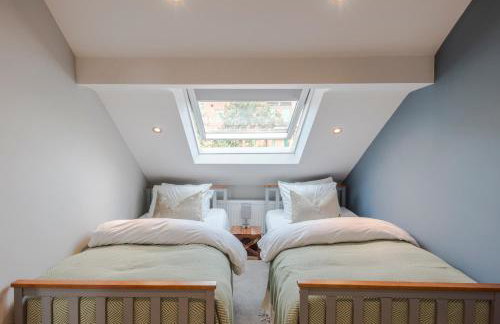 Stunning 3 Bed Duplex Apartment in the heart of West Hampstead - Foto 9