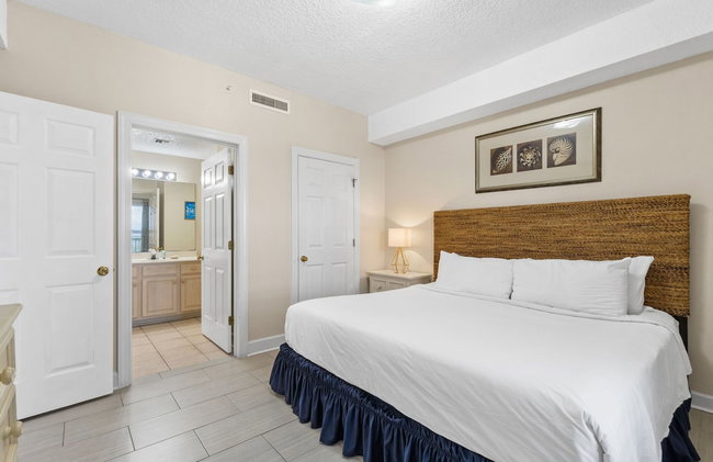 Twin Palms by Book That Condo - Photo 55