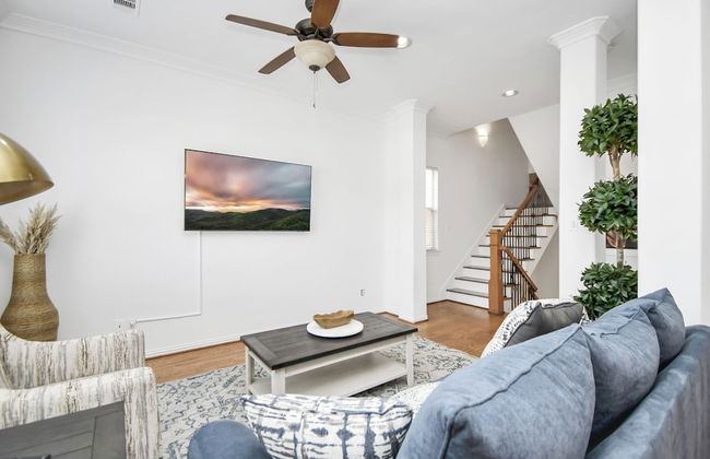 Lux Galleria Home-5BR Roof Deck - Foto 26