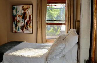 Historic Home with Outdoor Hot Tub Near Downtown in Public Transportation Hub - Photo 13