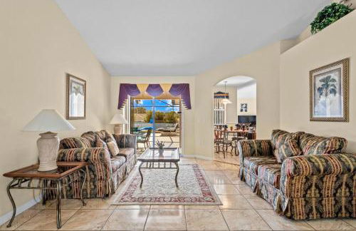 EXQUISITE VILLA - 2 Master Suites, Pool South and Spa, Gas BBQ, Game Room, WIFI - Foto 25