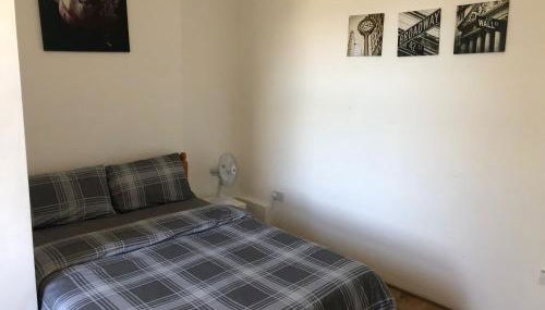 London DM x Weekly Monthly x Deals - Foto 4