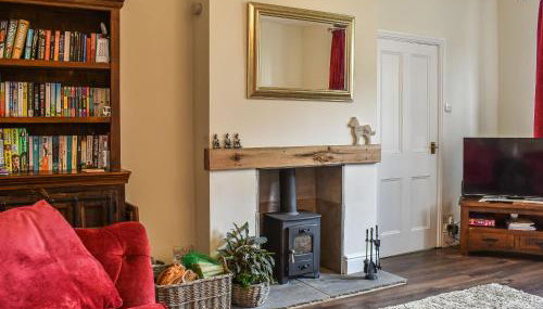 East Stonelea - Photo 2