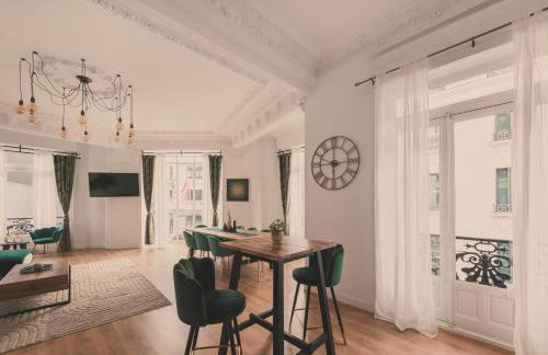 8 rooms, 6 bathrooms over Gran Via Street - Foto 68