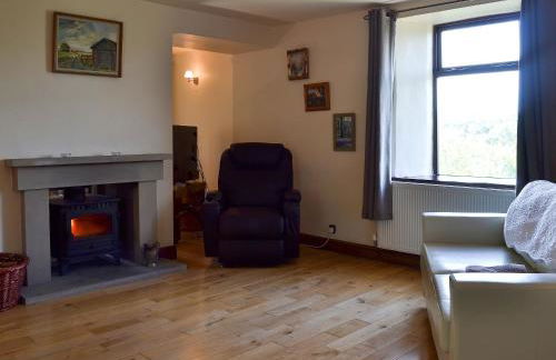 Wood Cottage - Photo 3