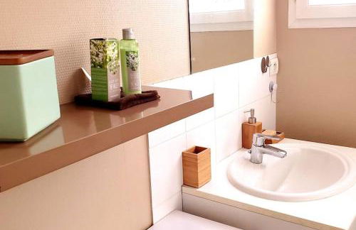 Appartement calme et spacieux avec terrasse à Issoire - Foto 12