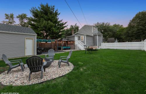 Modern Retreat, Double lot with Pergola, Fire pit, Game room, 5 min to Brookfield Zoo - Foto 3