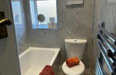 3 Bedroom House Sleeps 7 Ideal for Long Stays and Business Trips - Foto 9