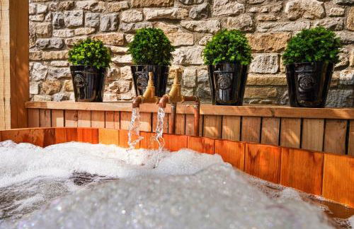 Finest Retreats - Westhills Loft - Photo 2