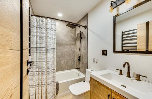 Porch and 1-Acre Yard White Mountains Hideaway - Foto 16