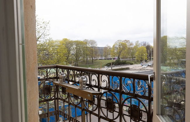 2ndhomes Cozy 2BR Home w Balcony & Sauna - Foto 15