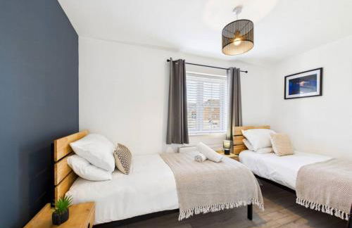 2 Bed Home Port Talbot - Perfect For Contractors & Families - Photo 25