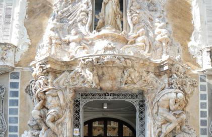 Travel Habitat Plaza de la Virgen - Photo 25