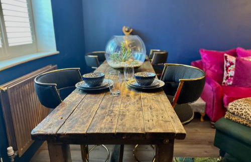 Bay escape beach apartment steps from the sea - Foto 12