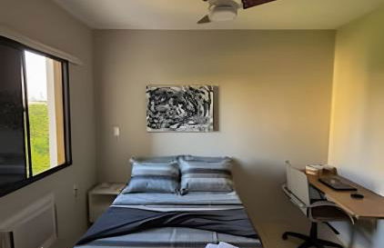 2 quartos, ar condicionado e pertinho do centro - Foto 2