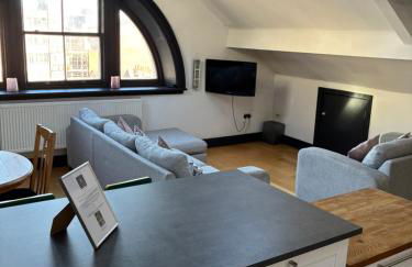 2 Bedroom City Centre Penthouse Loft Apartment - Foto 9