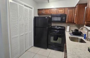 Big TV 2 Bedroom Apartment Cooper City - Foto 9