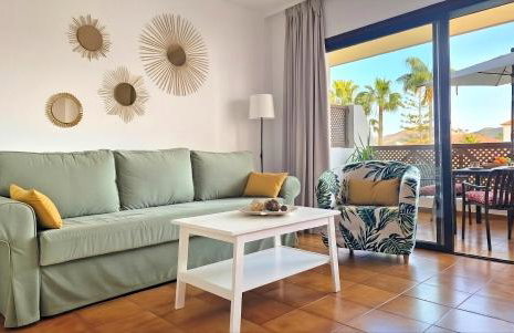 Strelitzia Apartment - ocean view & heated pool & AC - Photo 3