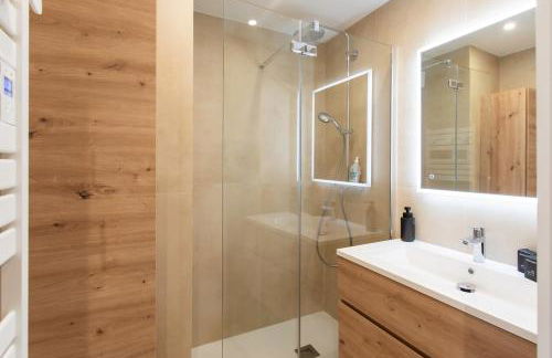 #41 Flat for 6, 3 Bdrs Parking Wifi 5mins walk Tram T1 - Foto 29