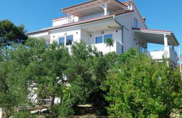 Apartments Puntica 2+1 person Rab - Foto 60