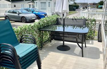 Casita De Cuervo at Shorefield Park - WIFI - Pet Friendly - Passes Included - Photo 3