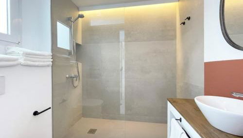 APARTAMENTOS LA PALMA FORNELLS - Photo 4