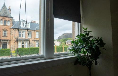 Large Flat in Edinburgh F2 with Mountain View - Foto 14