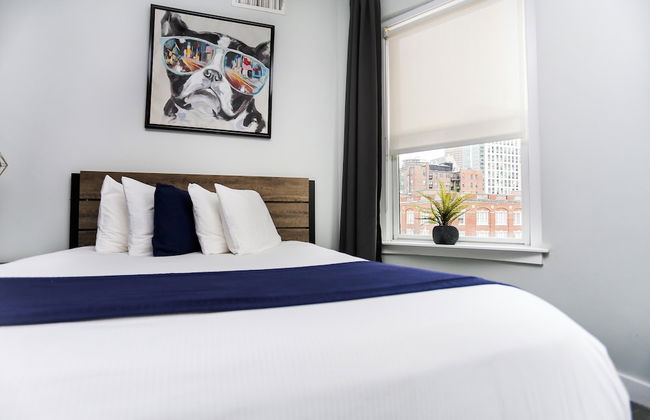 Maverick Suites at 245 Newbury St - Photo 43