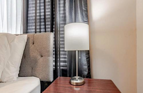 Sunny Midtown Cottage- Midtown Mobile - Photo 22