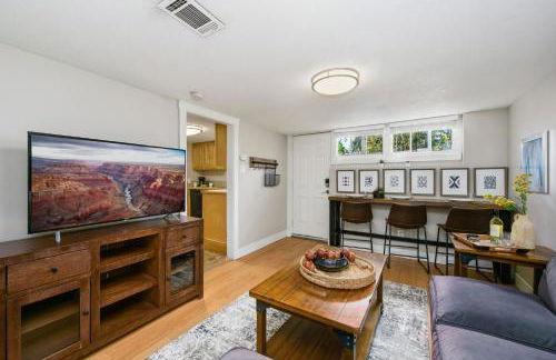 Inviting Bungalow Next to Unc - Free Cruiser Bikes! - Foto 55