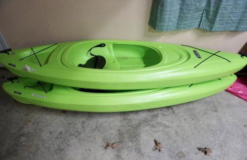 Upscale Lakefront Home w Dock & Kayaks - Photo 17