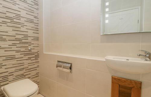 The Fountain Lodge - Photo 19