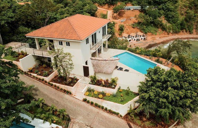 Seaside Serenity At Casa Cala Azul 3 Bedroom Home by RedAwning - Foto 1