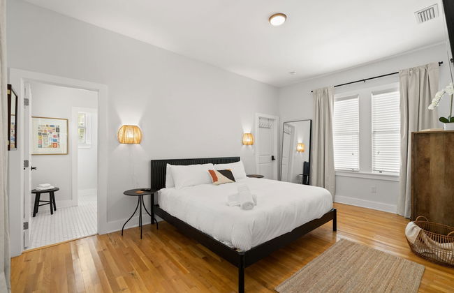 NEW Casa Fuente Ybor Bungalow Steps to 7th Ave - Foto 16