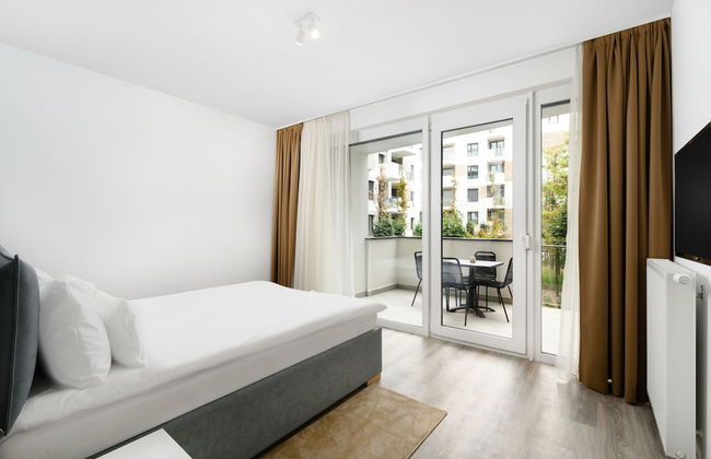 Elisabeth Downtown Apartments by FirstHost - Photo 9