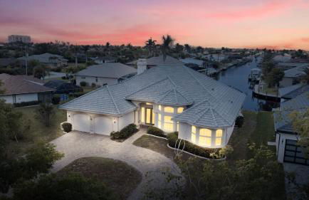 Waterfront Bliss Retreat Sailboat Access and Heated Pool - Foto 2